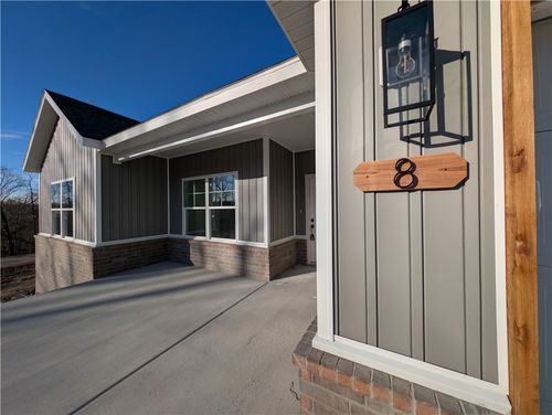 8 Whithorn Ln, Bella Vista, AR, 72715-4030 | Card Image
