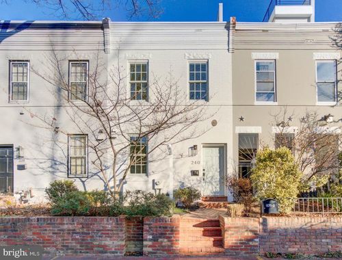 240 14th St Se, WASHINGTON, DC, 20003-2367 | Card Image