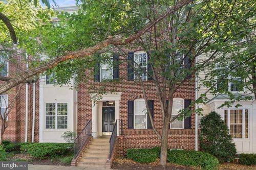 apt-101-1546 Northern Neck Dr, VIENNA, VA, 22182-5535 | Card Image