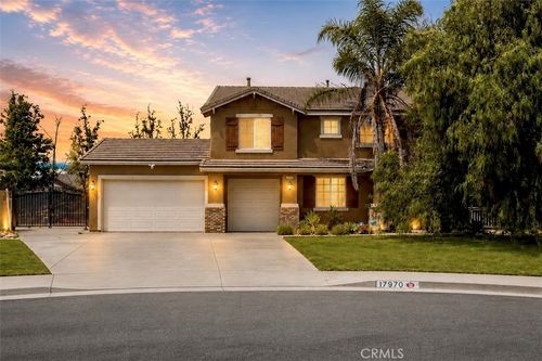 17970 Mindanao St, Bloomington, CA, 92316-2542 | Card Image