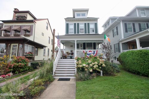 527 8th Ave, Belmar, NJ, 07719-2220 | Card Image