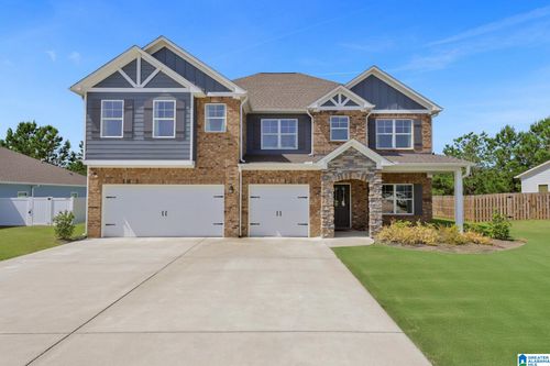353 Wynlake Dr, ALABASTER, AL, 35007-7699 | Card Image
