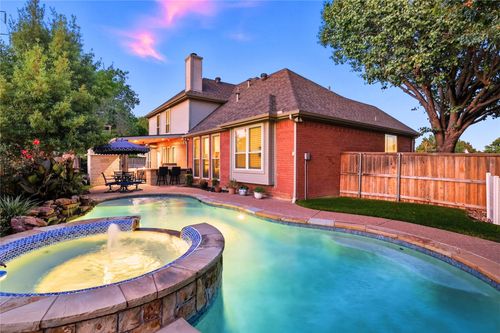 2700 Mimosa Ct, Bedford, TX, 76021-7211 | Card Image