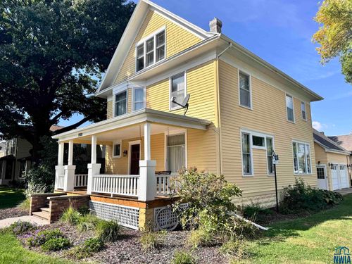 1302 Iowa Ave, Onawa, IA, 51040-1532 | Card Image