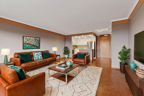 apt-708-400 Groveland Ave, Minneapolis, MN, 55403-3245 | Card Image