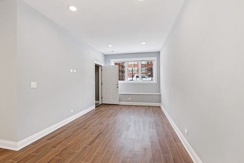 g-5955 W Superior St, Chicago, IL, 60644-1047 | Card Image