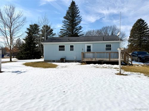 5976 Falkenbury Rd, North Branch, MI, 48461-9675 | Card Image