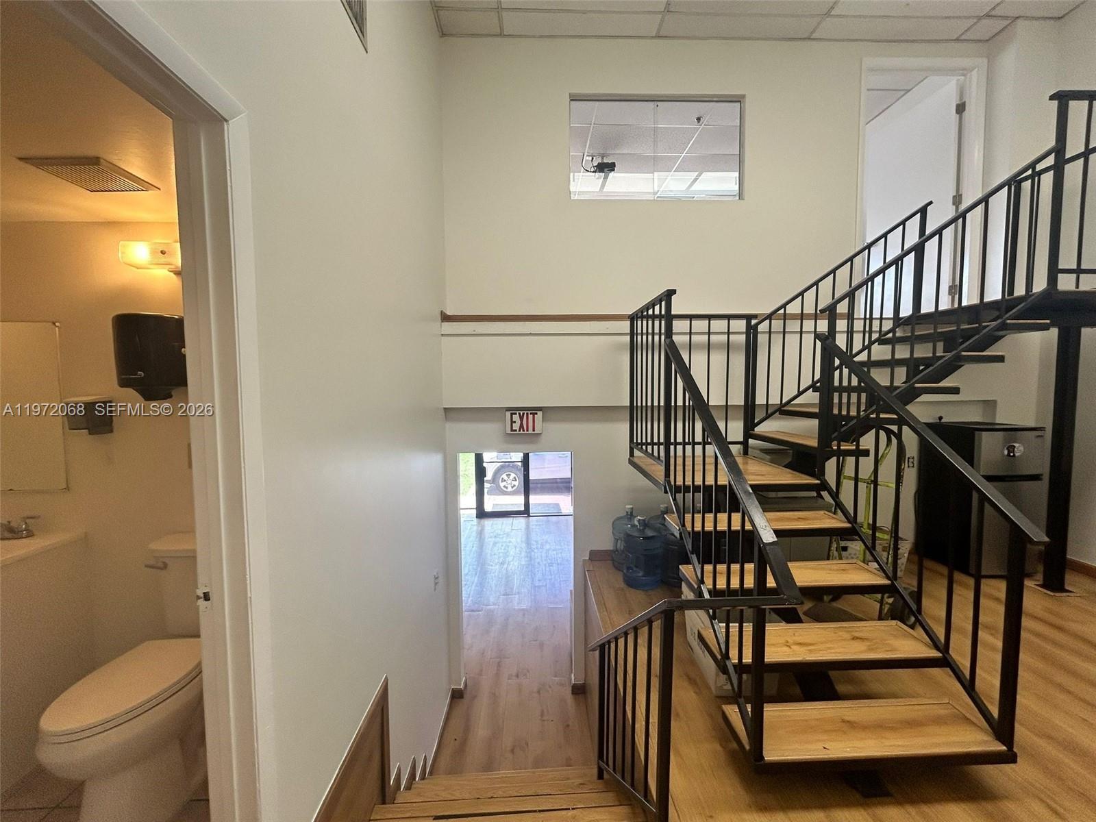 Commercial Lease in Miami 3