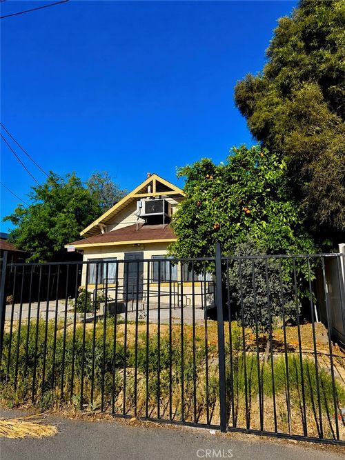 25808 Columbia St, Hemet, CA, 92544-4826 | Card Image