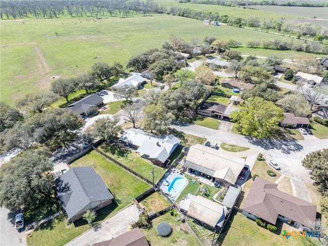 1413 Summit Dr, House other with 3 bedrooms, 3 bathrooms and null parking in Gonzales TX | Image 37