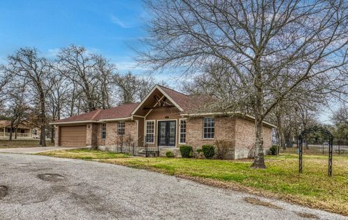 114 Park Pl, La Grange, TX, 78945-5758 | Card Image