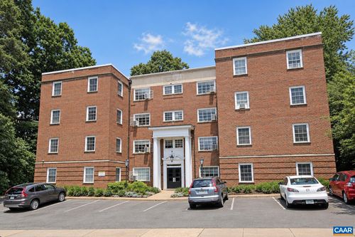 3-32 University Cir, CHARLOTTESVILLE, VA, 22903-1805 | Card Image