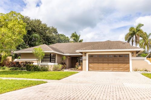 8775 Sw 57th St, Cooper City, FL, 33328-5930 | Card Image