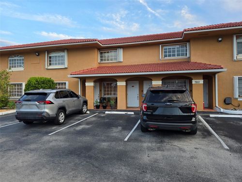 unit-202-7811 W 36th Ave, Hialeah, FL, 33018-7522 | Card Image