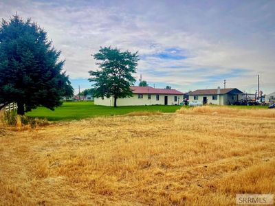 335 N State, House other with 3 bedrooms, 2 bathrooms and 2 parking in Shelley ID | Image 3