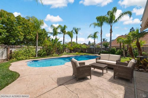 245 Sundance Dr, Vacaville, CA, 95688-8517 | Card Image