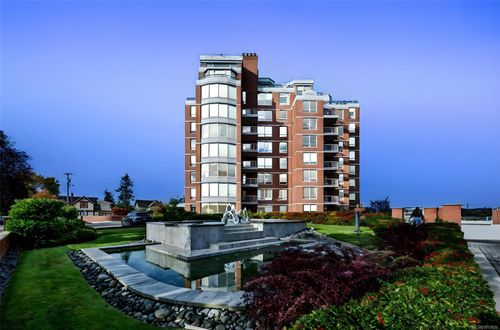 504-630 Montreal St, Victoria, BC, V8V4Y2 | Card Image