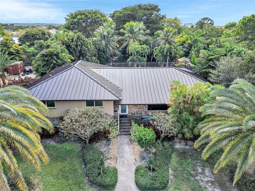 4000 Nw 74th St, Coconut Creek, FL, 33073-3103 | Card Image