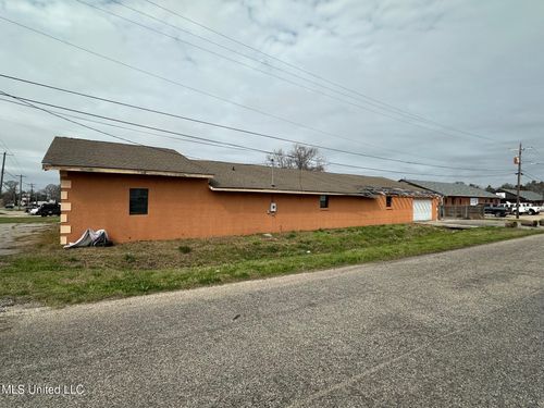 1900 28th St, Gulfport, MS, 39501-6051 | Card Image