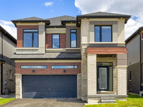 44 Dennis Ave, Brantford, ON, N3V0B9 | Card Image