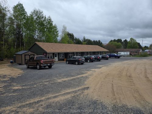 18 Roselawn Blvd, South River, ON, P0A | Card Image