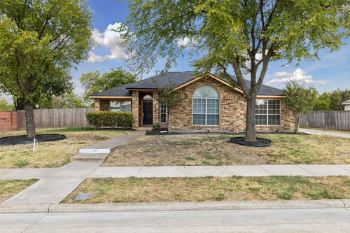 7048 Sample Dr, The Colony, TX, 75056-4453 | Card Image