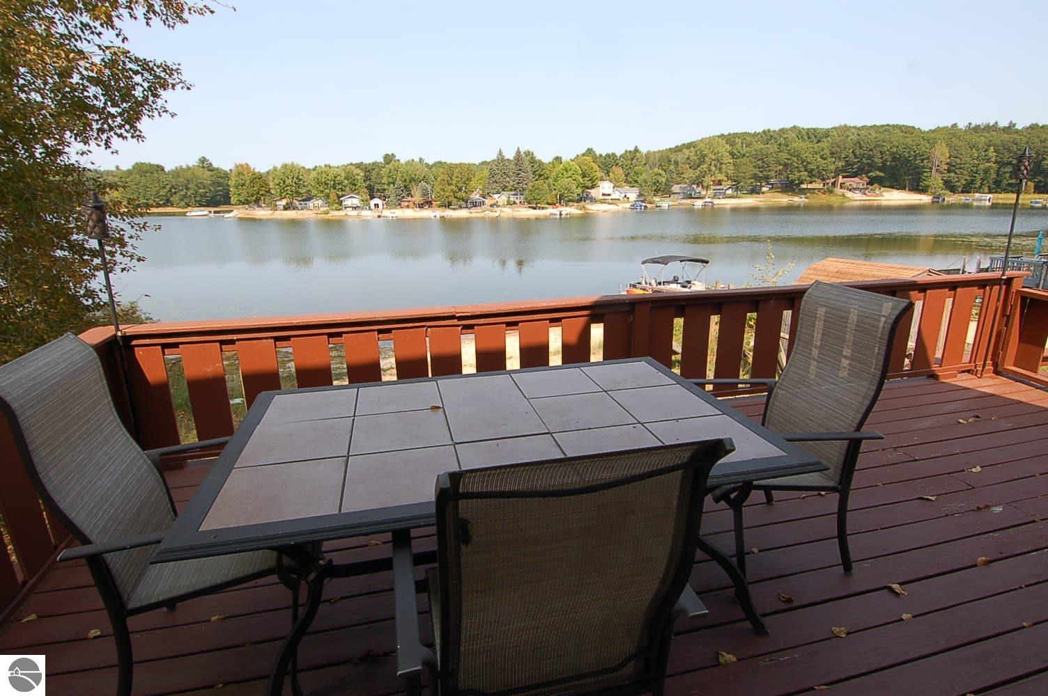 50 Rd, Cadillac, MI 49601