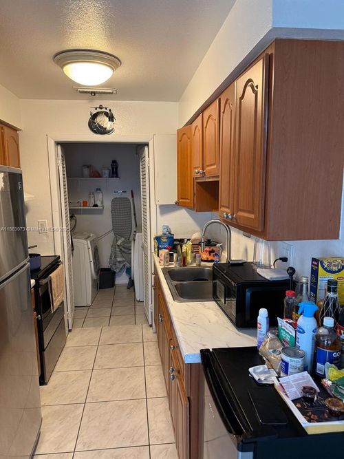 1-826 Sw 12th Ct, Fort Lauderdale, FL, 33315-1445 | Card Image