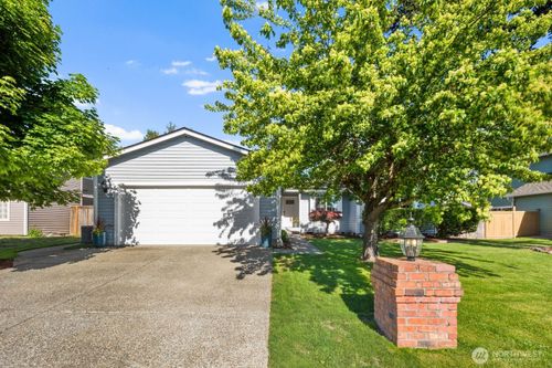 407 Berninger St, Enumclaw, WA, 98022-7450 | Card Image