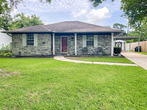 7021 Smith Dr, Hitchcock, TX, 77563-3319 | Card Image