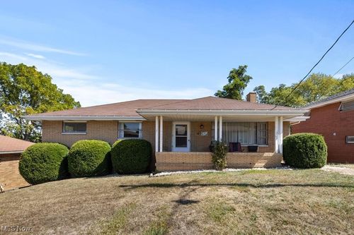 146 N 15th St, Weirton, WV, 26062-2552 | Card Image