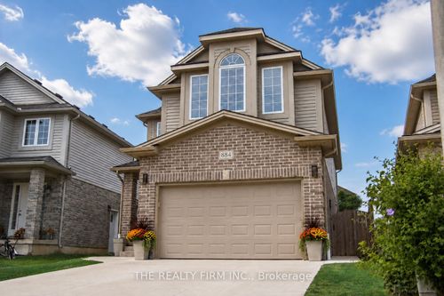 884 Reeves Ave, London, ON, N6G0G9 | Card Image