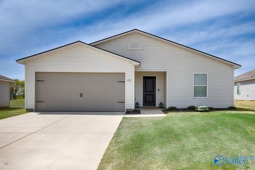 121 Olde Hearth Road, New Market, AL, 35761 | Card Image