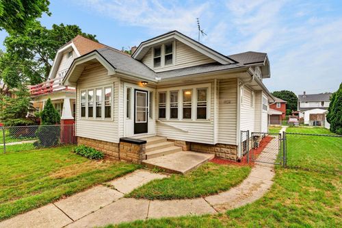 2772 N 52nd Street, Milwaukee, WI, 53210 | Card Image