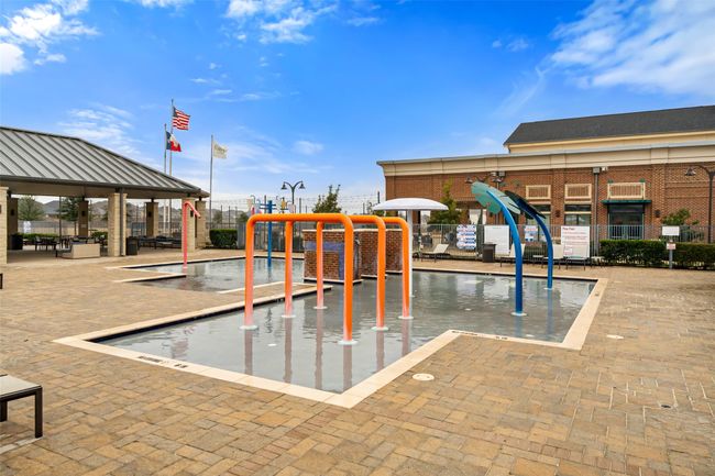 Splash pool for little ones, entertaining area and covered gazebo for family/friends events | Image 26