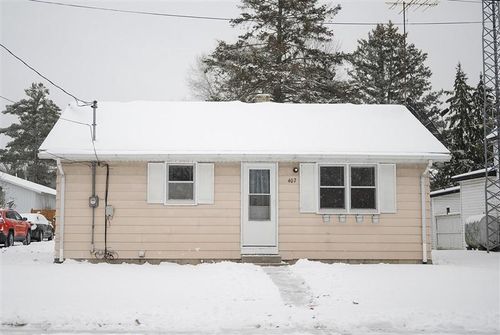 407 Rhoda Ave, Swanville, MN, 56382-4413 | Card Image