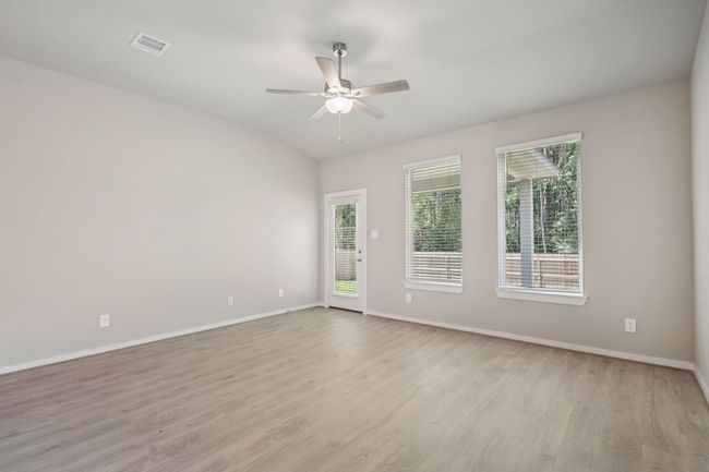 18338 Landing Meadows Ln, House other with 4 bedrooms, 4 bathrooms and 2 parking in New Caney TX | Image 8