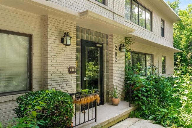 APT-6 - 282 Ardmore Cir Nw, Condo with 2 bedrooms, 1 bathrooms and null parking in Atlanta GA | Image 4