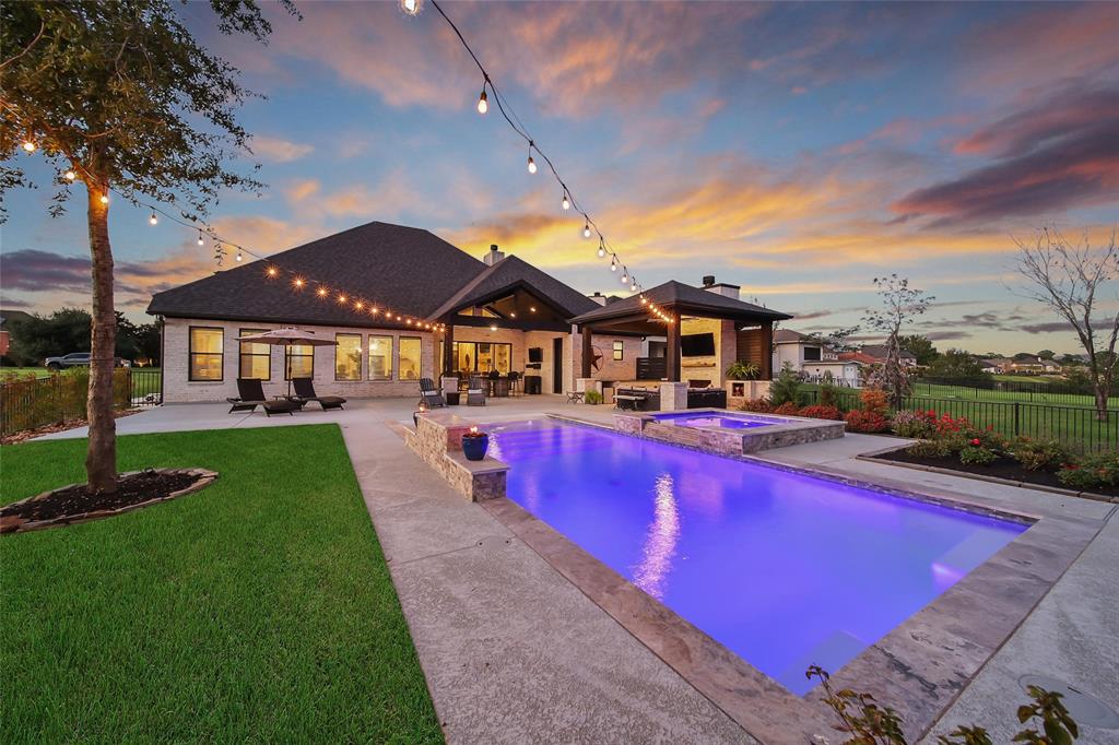 Grandview Dr, Montgomery, TX 77356