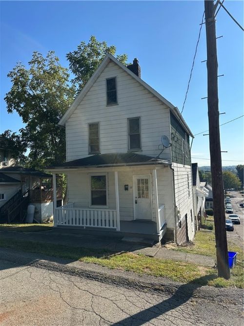 117 N 9th Ave, Butler, PA, 16001-5564 | Card Image