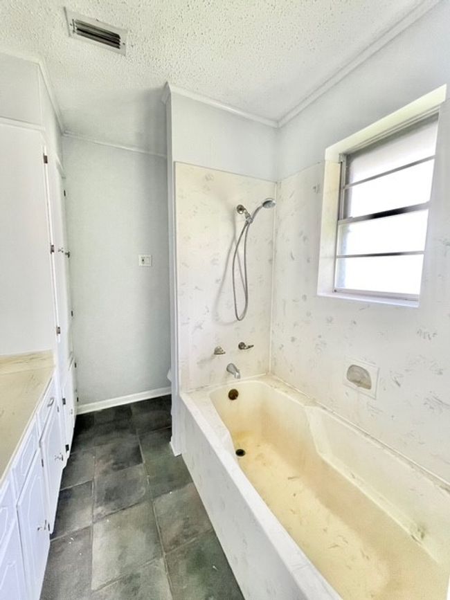 2404 Tilman Dr, House other with 3 bedrooms, 2 bathrooms and null parking in Bossier City LA | Image 15