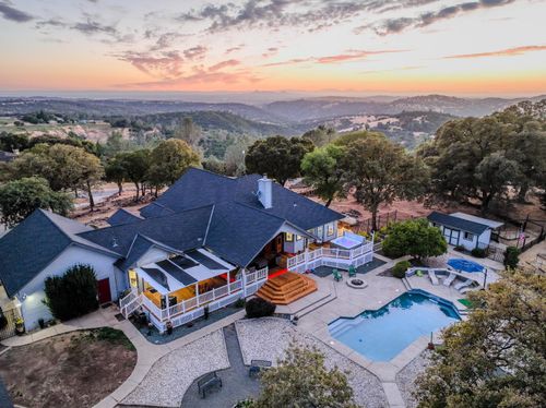 20564 Wildwood West Drive, Penn Valley, CA, 95946 | Card Image