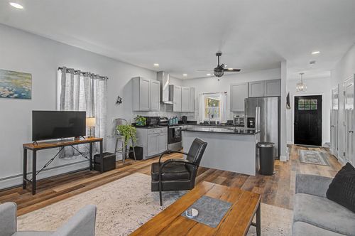 51 Hefflon Ln, Saint Albans, VT, 05478-3311 | Card Image