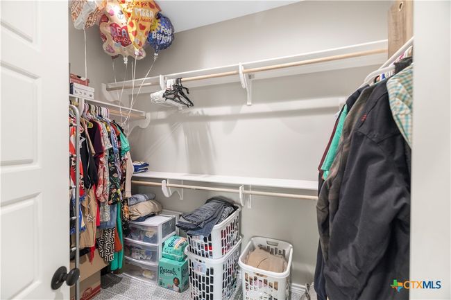 211 Amberglow Ct, House other with 3 bedrooms, 2 bathrooms and null parking in Victoria TX | Image 11