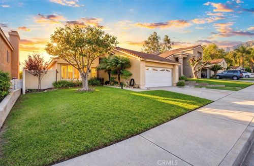 28966 Shadow Creek Ln, Highland, CA, 92346-3938 | Card Image