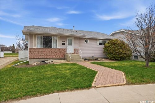 5808 Mckinley Ave, Regina, SK, S4T6P3 | Card Image