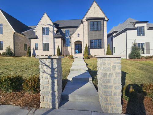 2958 Del Rio Pike, Franklin, TN, 37069-2100 | Card Image