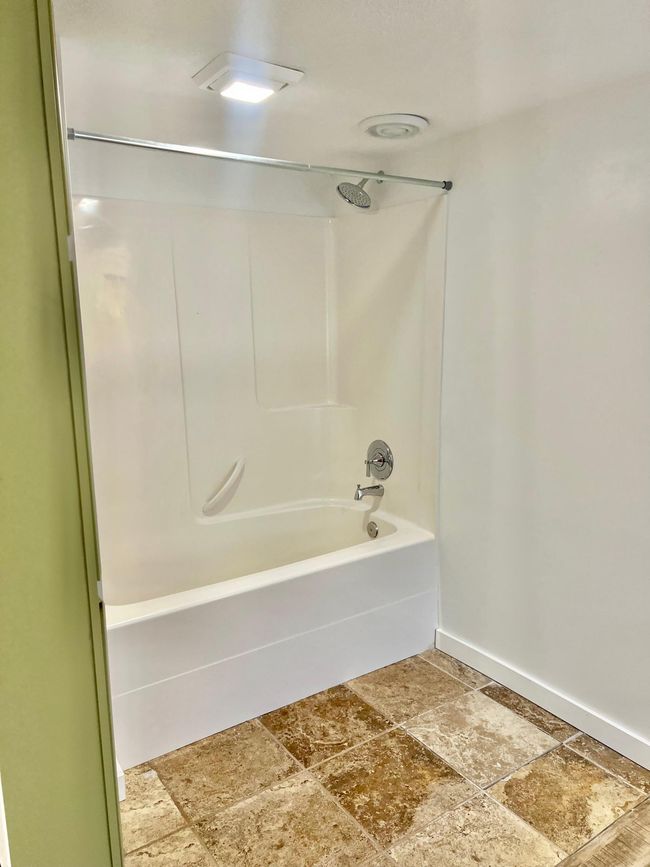 8-Main level full bathroom | Image 10