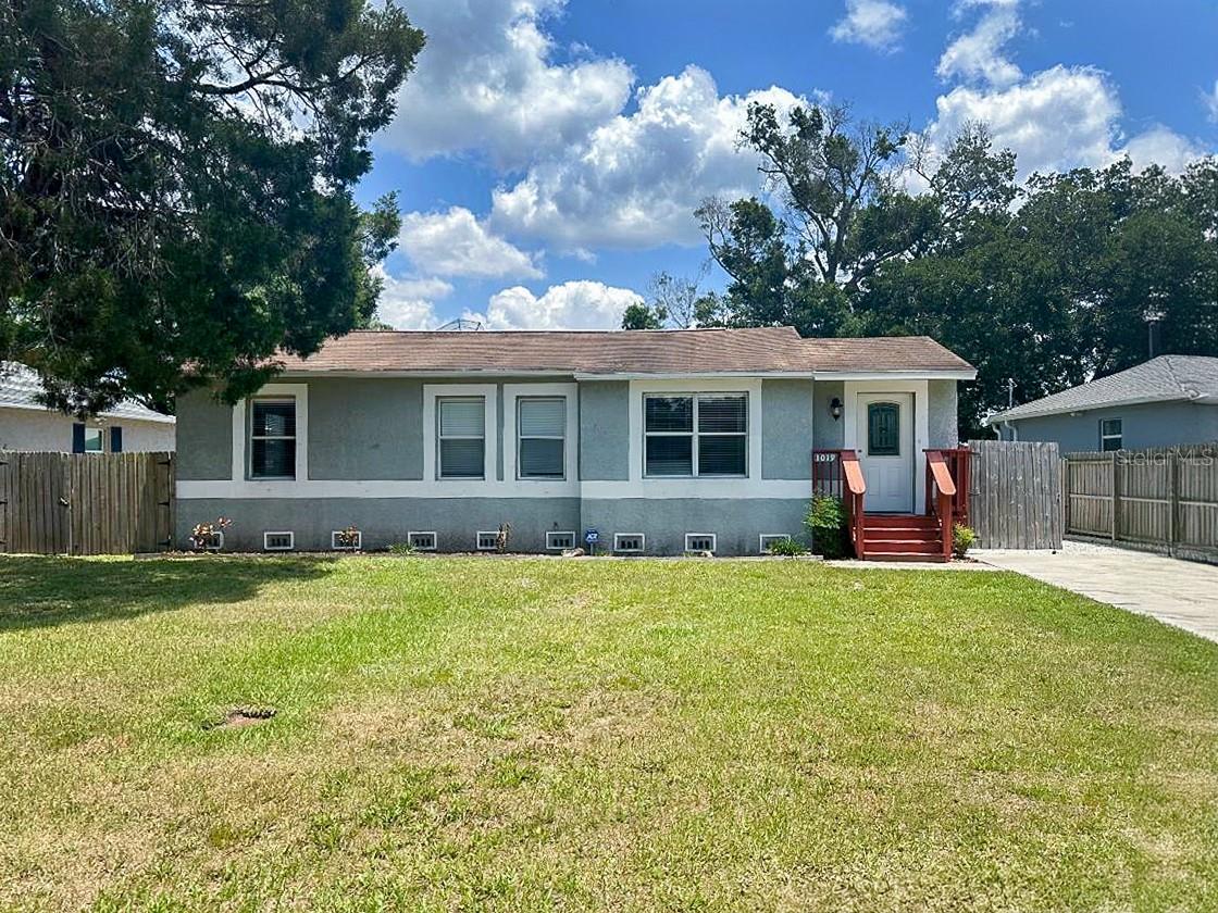 Berry Ave, Tampa, FL 33603