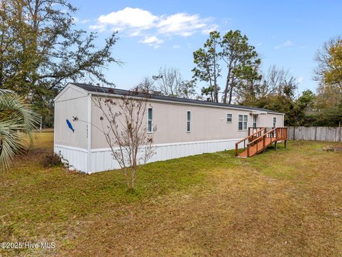 4568 Cedar St Se, Southport, NC, 28461-8590 | Card Image